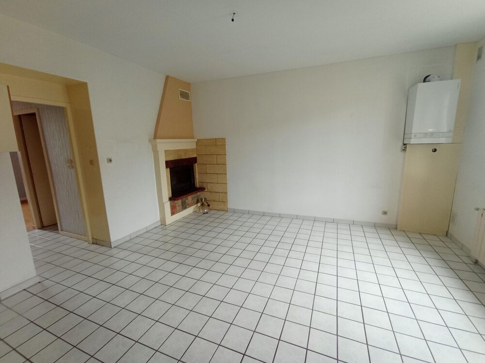 LOCATION BACCARAT - F2 RDC PARKING ET JARDIN