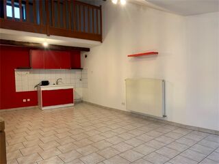  Appartement à louer 4 pièces 67 m²