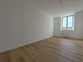  Appartement à louer 3 pièces 70 m²