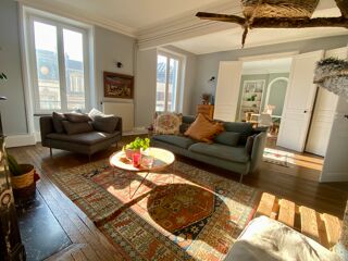  Appartement à louer 3 pièces 83 m²