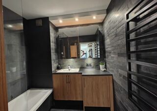  Appartement à louer 3 pièces 65 m²