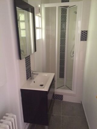  Appartement à louer 4 pièces 99 m²