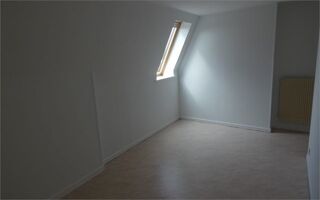  Appartement à louer 2 pièces 65 m²