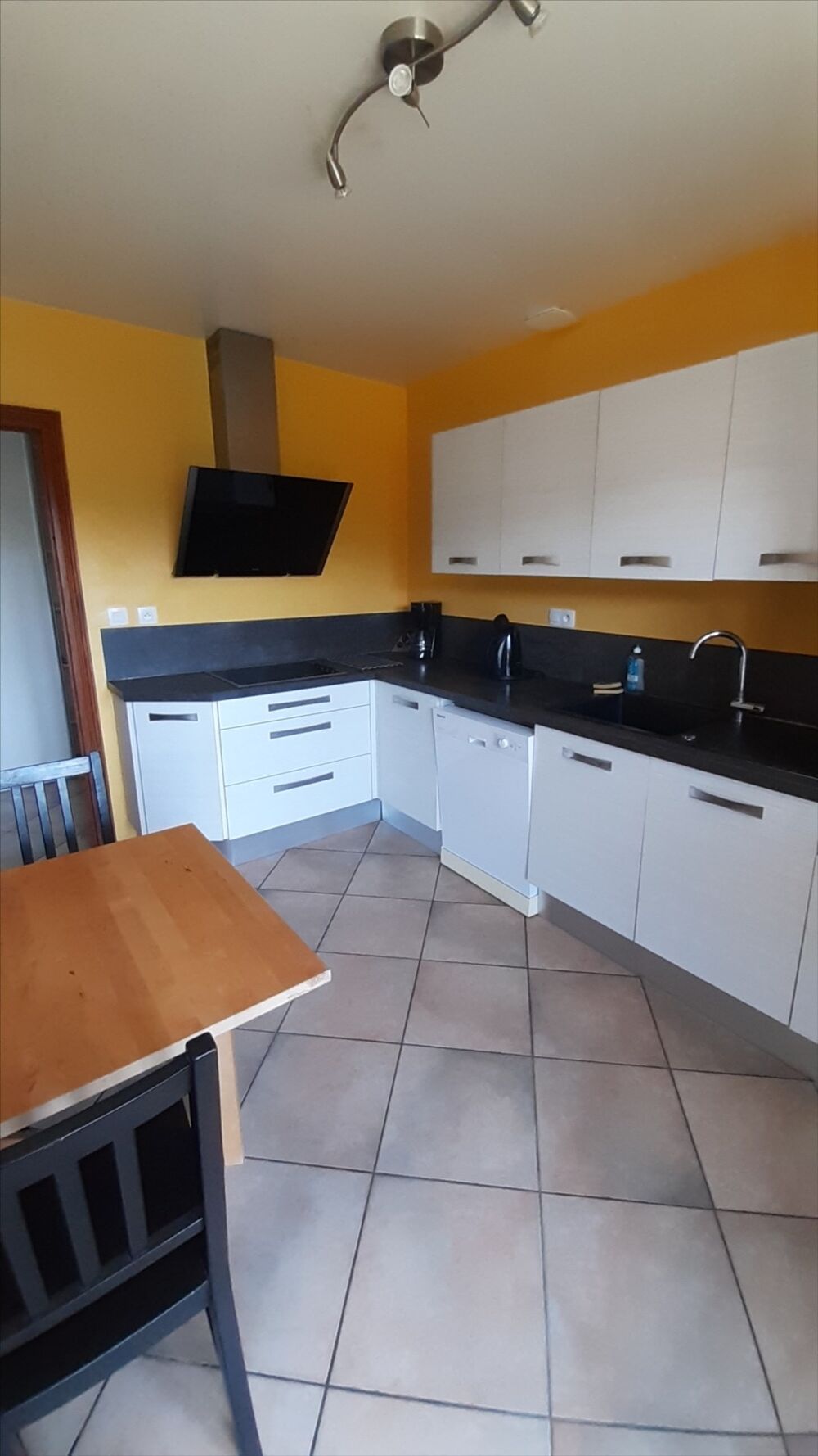 Location Maison Maison meublée de 111 m² à louer – Centre de Vaugneray Vaugneray