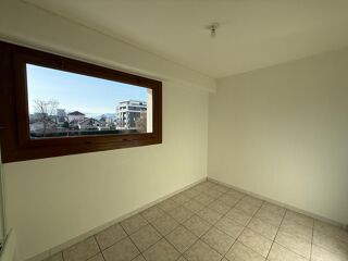  Appartement � louer 4 pi�ces 94 m�