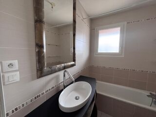  Appartement à louer 2 pièces 51 m²