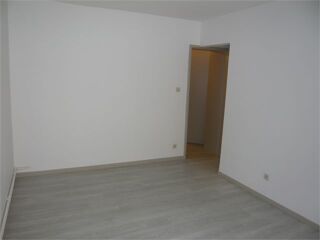  Appartement à louer 2 pièces 38 m²