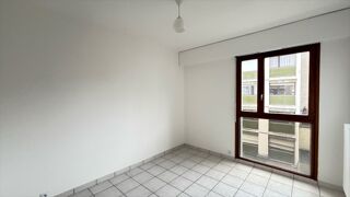  Appartement à louer 4 pièces 95 m²