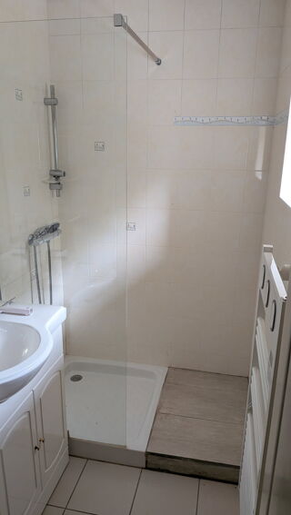  Appartement à louer 3 pièces 65 m²