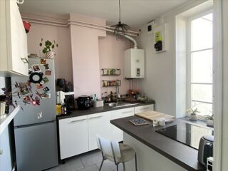  Appartement � louer 3 pi�ces 83 m�