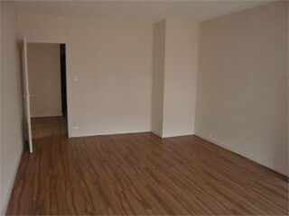  Appartement à louer 3 pièces 70 m²