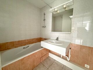  Appartement à louer 3 pièces 68 m² Annemasse