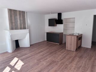  Appartement à louer 2 pièces 45 m²