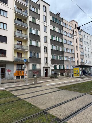  Parking / Garage � louer 