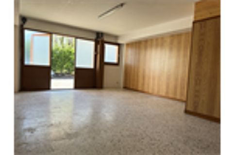 LOCAL 165 74100 Annemasse