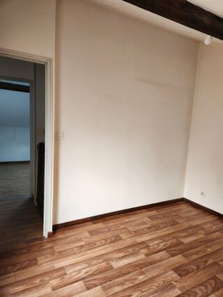  Appartement à louer 4 pièces 68 m²