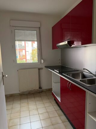  Appartement à louer 2 pièces 46 m²