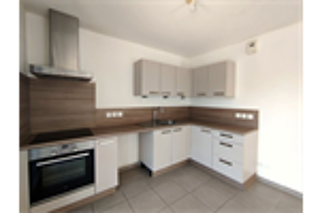  Appartement à louer 3 pièces 67 m²