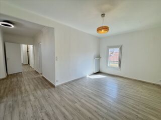  Appartement à louer 3 pièces 65 m²