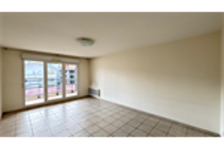  Appartement à louer 3 pièces 64 m²