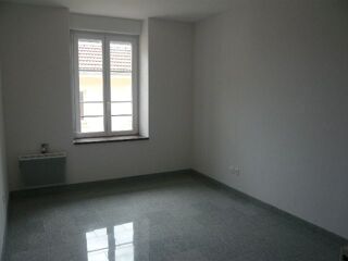  Appartement à louer 3 pièces 70 m²