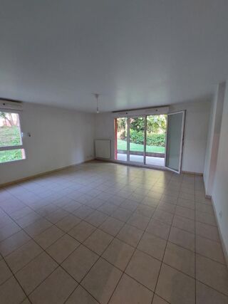  Appartement à louer 3 pièces 69 m²