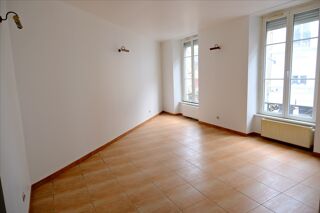  Appartement à louer 3 pièces 70 m²