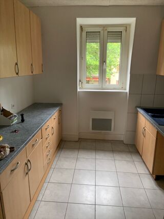  Appartement à louer 4 pièces 76 m²