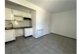  Appartement à louer 1 pièce 25 m²