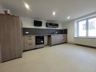  Maison à louer 6 pièces 180 m²