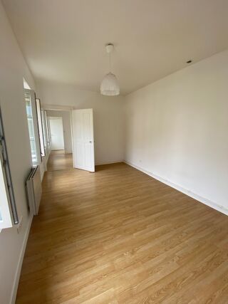  Appartement à louer 1 pièce 30 m²