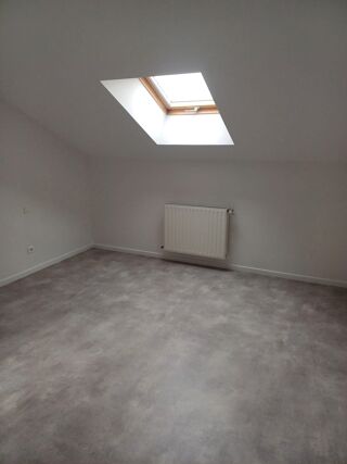  Appartement à louer 3 pièces 74 m²