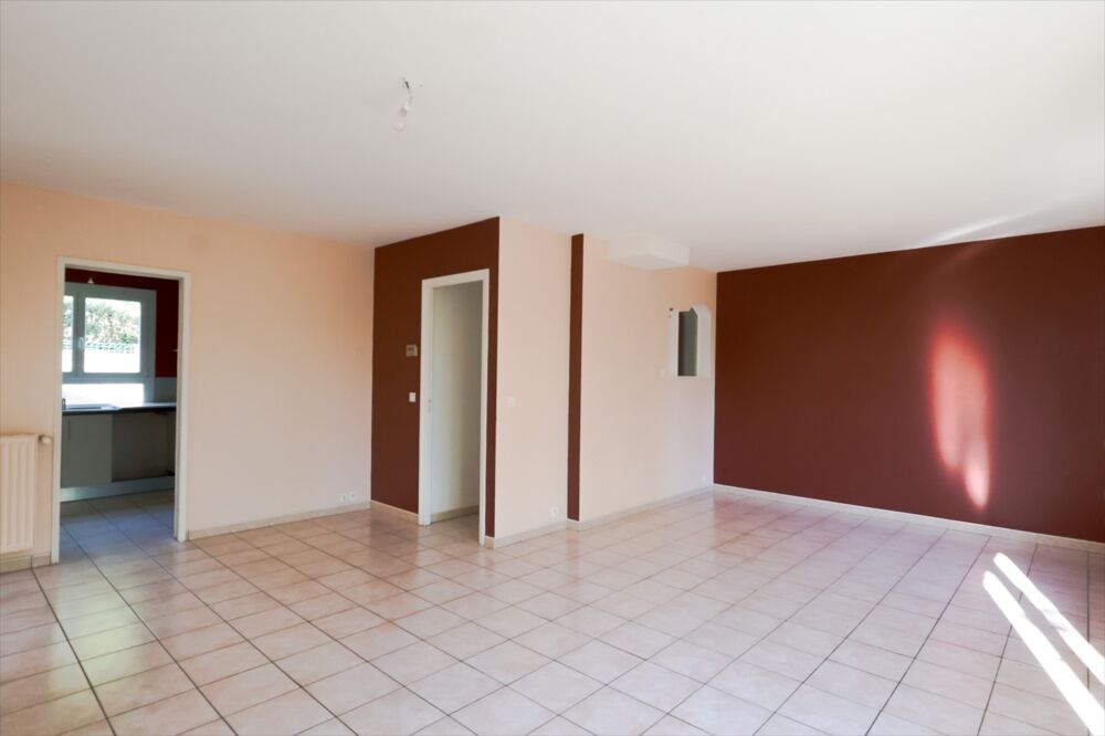 Location Maison Maison de 129 m² avec terrain arboré à VAUGNERAY Vaugneray