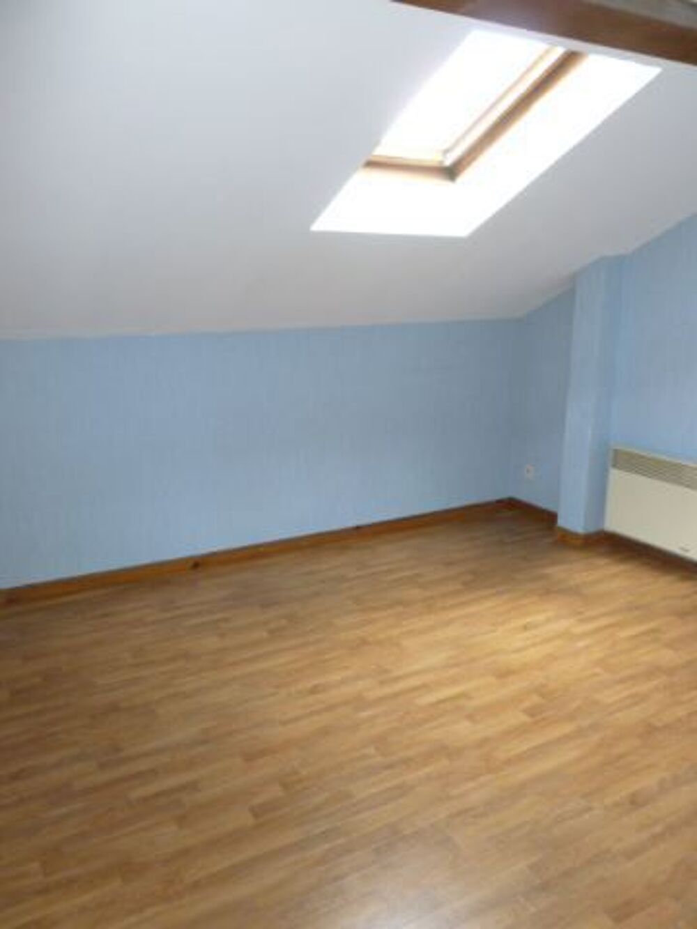 LOCATION DAMELEVIERES CENTRE A 18 MN LUNEVILLE 30 MN de NANCY