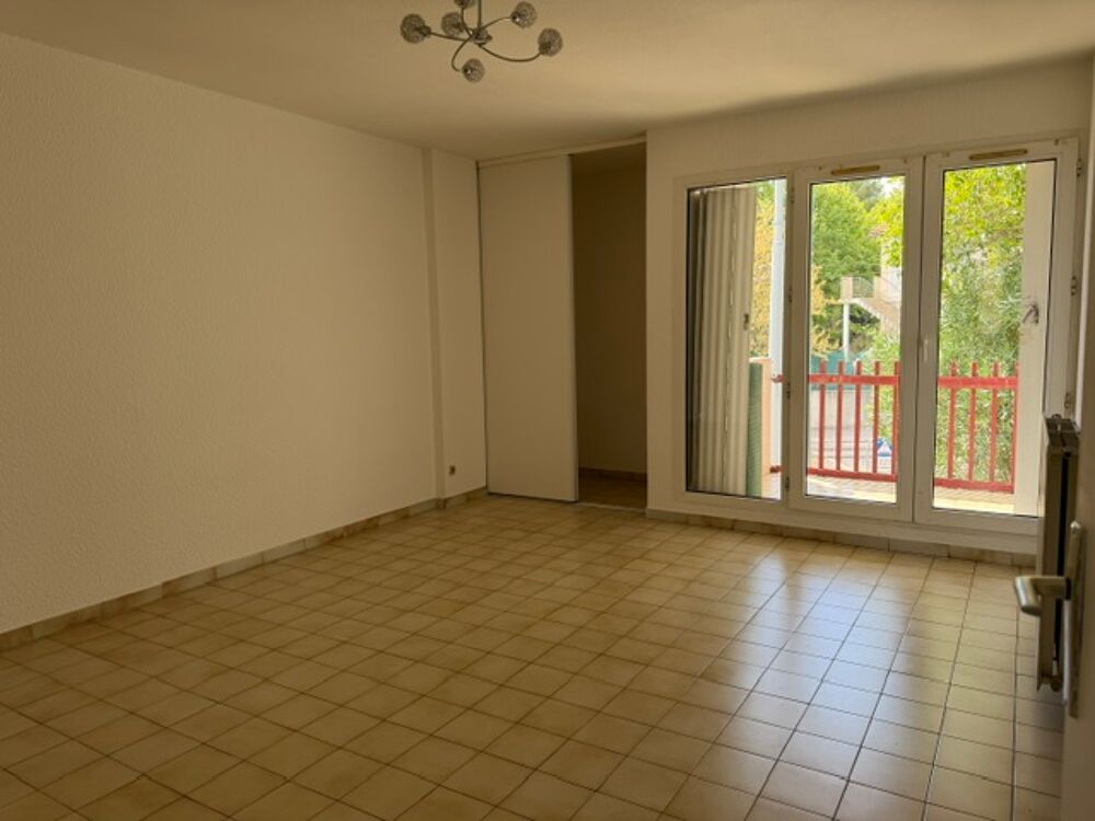 Location Appartement Grand F2 Climatisé avec GARAGE - Quartier Croix-d'Argent Montpellier