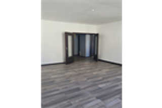  Appartement à louer 5 pièces 90 m²
