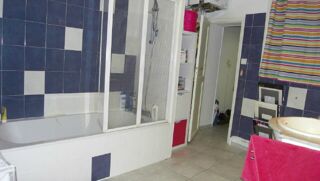  Appartement à louer 3 pièces 96 m²