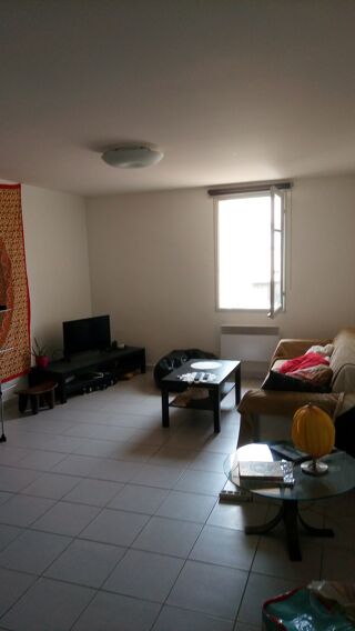  Appartement à louer 4 pièces 61 m²