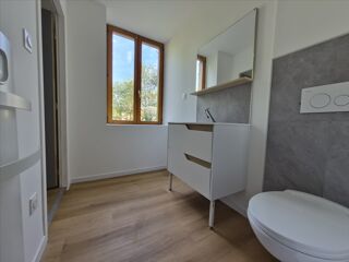  Appartement à louer 3 pièces 70 m²