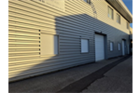 Entrep&ocirc;t 1650 74370 Villaz