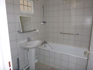  Appartement à louer 3 pièces 65 m²