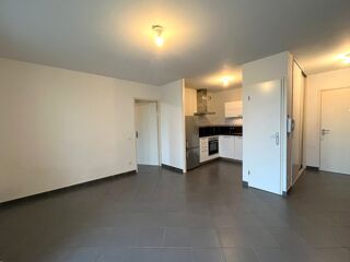  Appartement à louer 2 pièces 43 m²