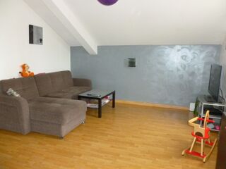  Appartement à louer 3 pièces 79 m²