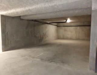 Parking / Garage � louer 25 m�