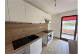  Appartement à louer 3 pièces 64 m²
