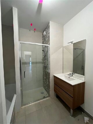  Appartement à louer 3 pièces 60 m²