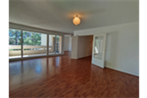   T3 de plus de 100m2 � la fronti�re Appartement - 4 pi�ce(s) - 101 m�