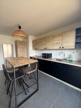  Appartement à louer 3 pièces 67 m²