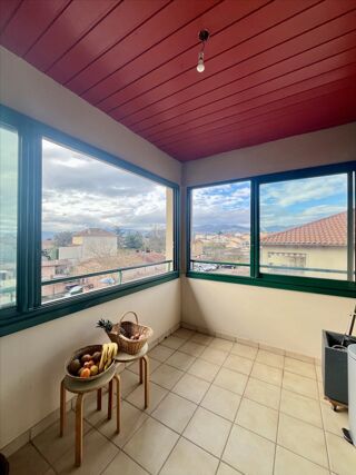  Appartement à louer 4 pièces 84 m²