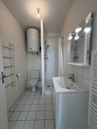  Appartement à louer 2 pièces 53 m²